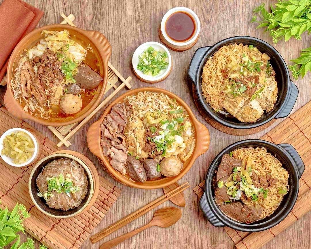 新東陽 猪肉乾 2缶セット 馬尾絲麻辣鴨血臭豆腐X 1 新東陽豬肉乾/牛肉乾/魷魚絲系列(原味/辣味/蜜汁/炭烤)(85-125G