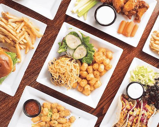 Tap House Grill at Deerfield Golf Club (Riverwoods)