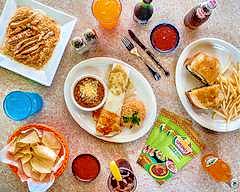 Solecito Lindo Mexican Bar & Grill (Kennesaw)