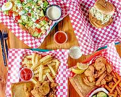 DeeLuxe Chicken