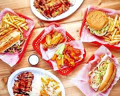 Sandy Hotwings Cafe