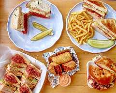 Bread Basket Deli (Downtown Detroit)