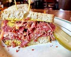 Junior's NYC Deli