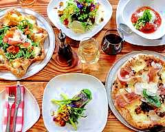 Vinny's Italian Grill & Pizzeria (King George)