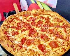 Rihana's Pizza & Wings (Phoenix)