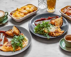 Calis Omelette, Shakes & Fries Kitchen