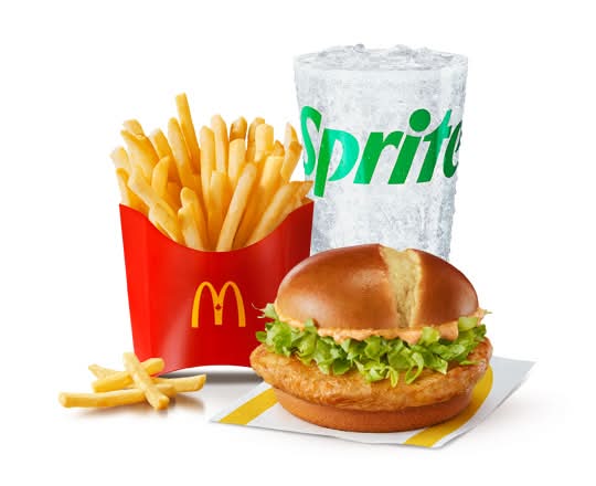 Spicy Grilled Chicken Sandwich Extra Value Meal [720-930 Cals]