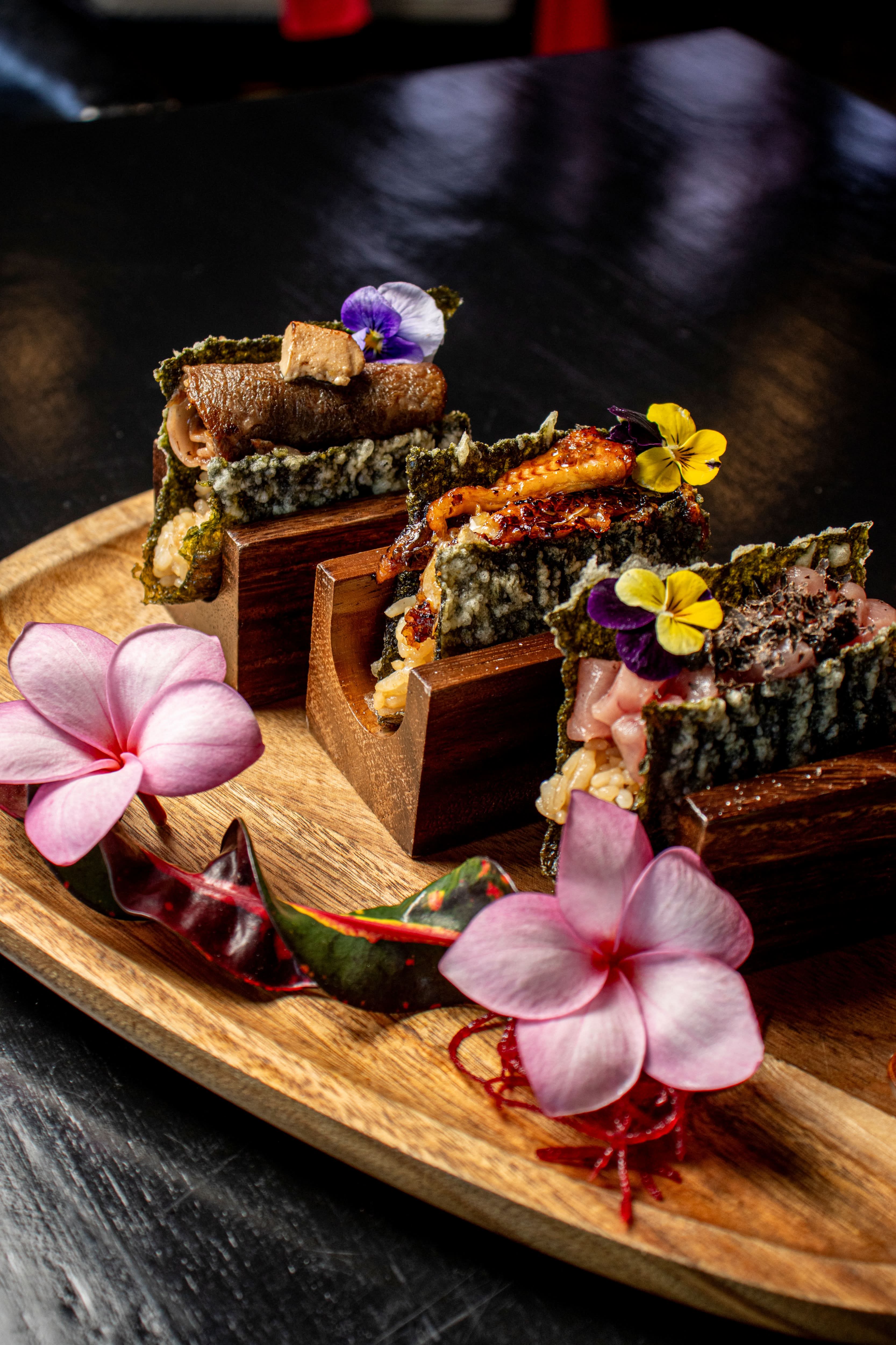 Hand Roll Crispy Rib Eye Wagyu