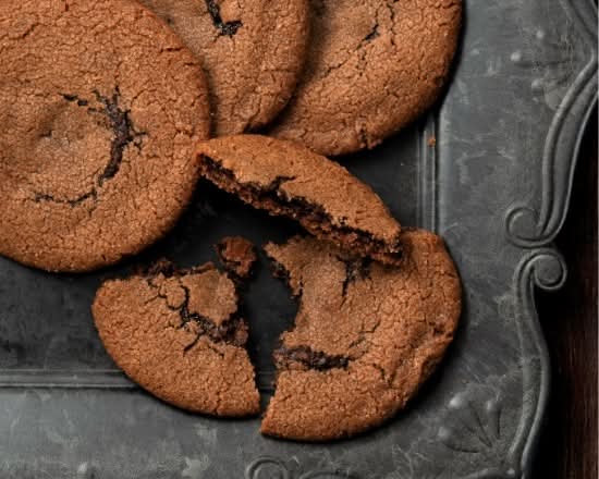 2層仕立てのショコラソフトクッキー　4枚入（成城石井自家製）　J-063