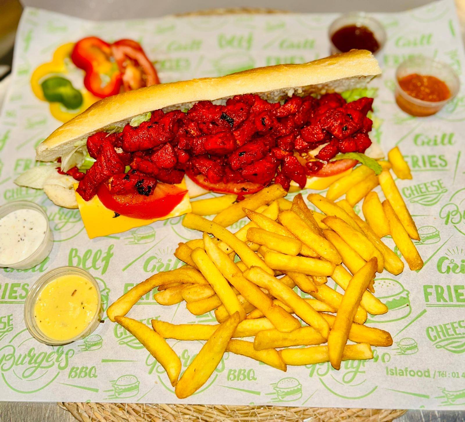 Menu sandwich baguette chicken tandoori