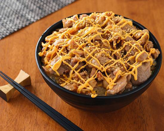 豚丼盛りさん、 激盛り豚丼 メガトン 三軒茶屋店のデリバリー ・持ち帰り