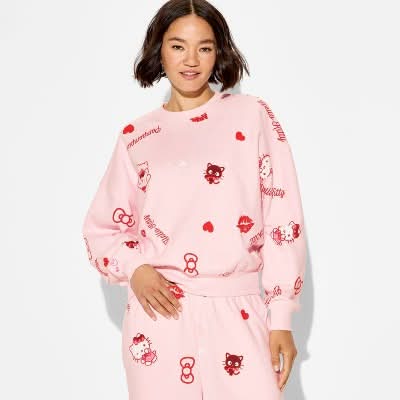Hello Kitty Fleece Graphic Pullover Sweatshirt, Women, L, Light Pink