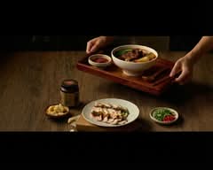 老潮派 l 台灣麵食館 軍校店