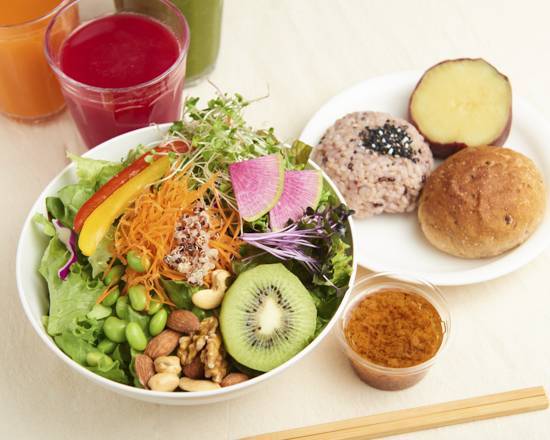 ウーバーイーツセット 搾り屋935 スムージー&サラダのデリバリー ・持ち帰り| メニューを見る