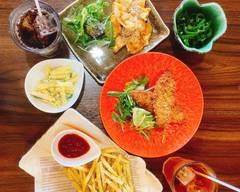 カフェキッチン 三つ木			