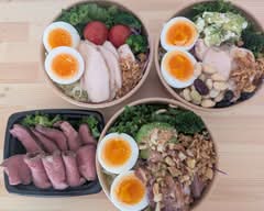 【ヘルシーサラダが人気のカフェ】tocotoc