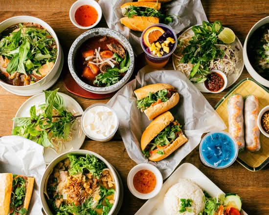 BANH MI AND TEA KATY