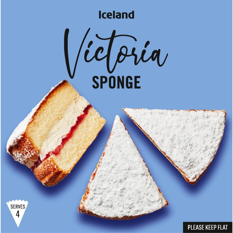 Iceland Victoria Sponge Cake (345g)