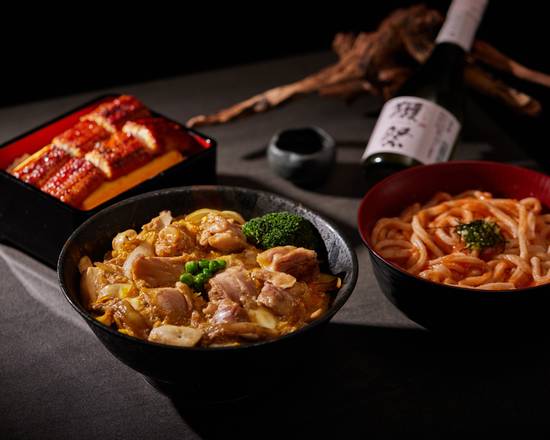 Tsukiji Grill Bowl 築地 (5744 Fraser Street)