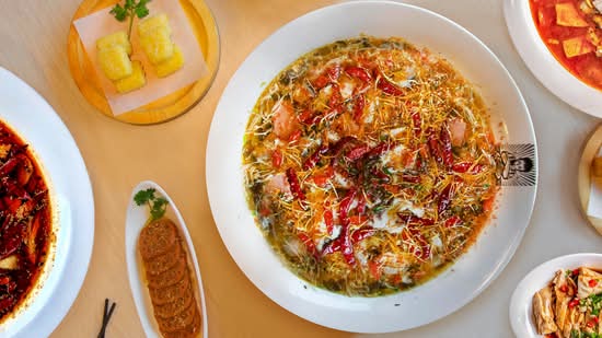 B2J Fish Soup 不二家酸菜鱼