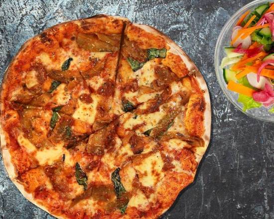 Aubergine Parmigiana Pizza Insalata (Vit)