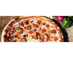 Bend Pizza Kitchen (2755 Northwest Crossing Dr)
