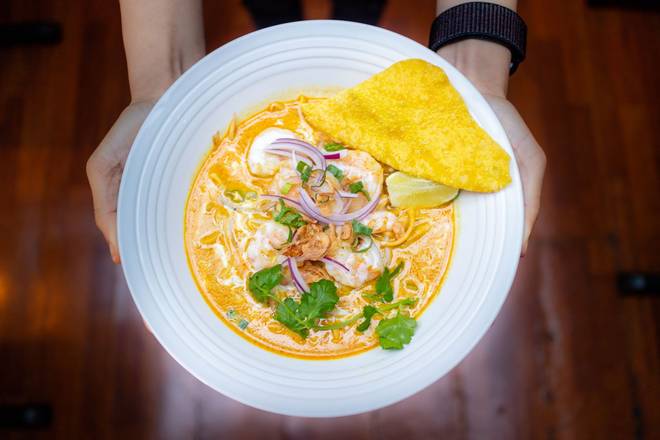 Yellow Curry Noodles 
