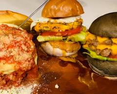 Hamburger & Pasta No.4 ハンバーガー&パスタナンバーフォー