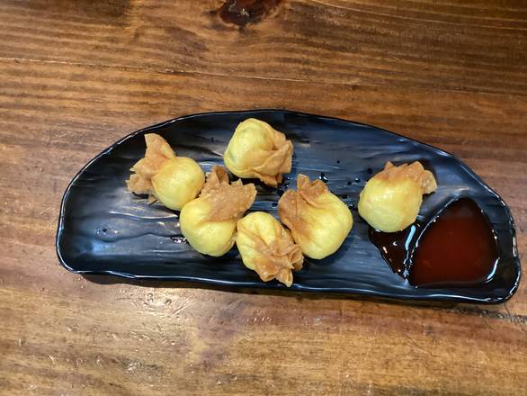 A8. Crab Cheese Wonton
