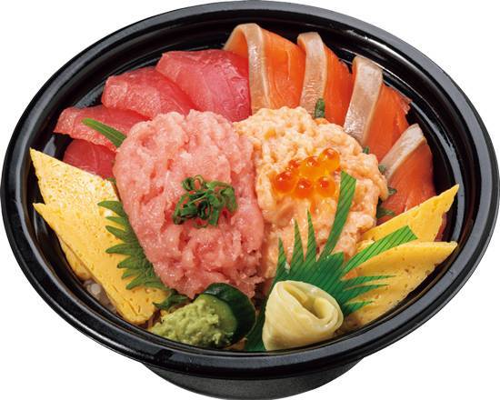 まぐろとサーモンの相盛り丼（ネタ倍）