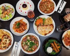 La Famiglia Italian Restaurant