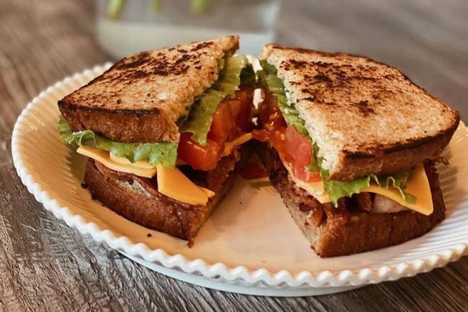 Turkey and Cheddar Sandwich