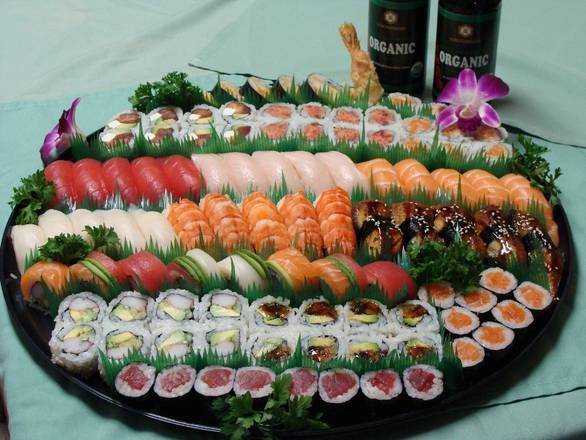 D: Sushi & Maki Platter 100 Pc