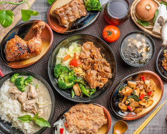 初飽烤肉飯 大里塗城店