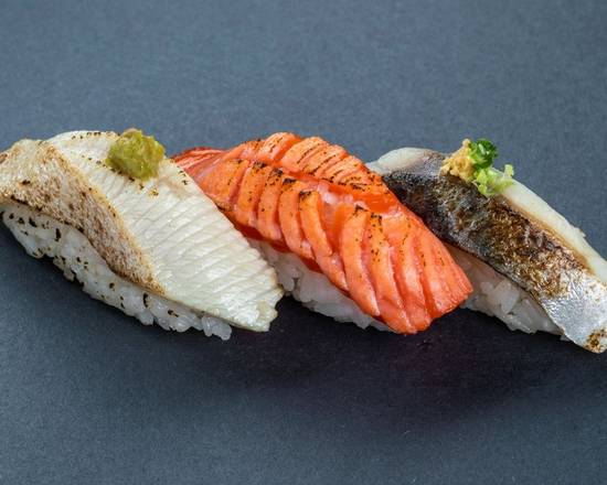 (b196) Aburi Trio Sushi