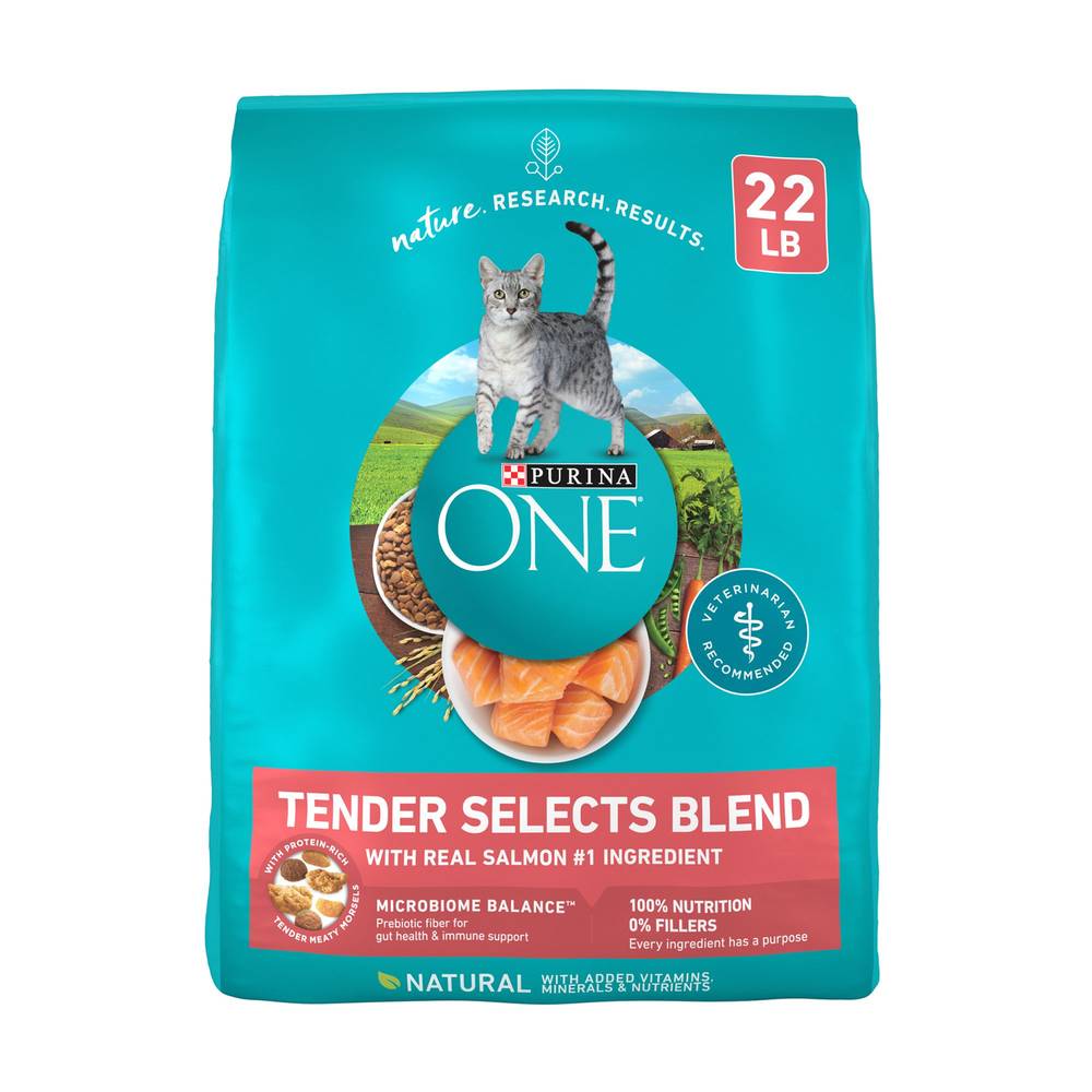 Purina One Natural Dry Cat Food, Tender Selects Blend With Real Salmon (22 lbs)