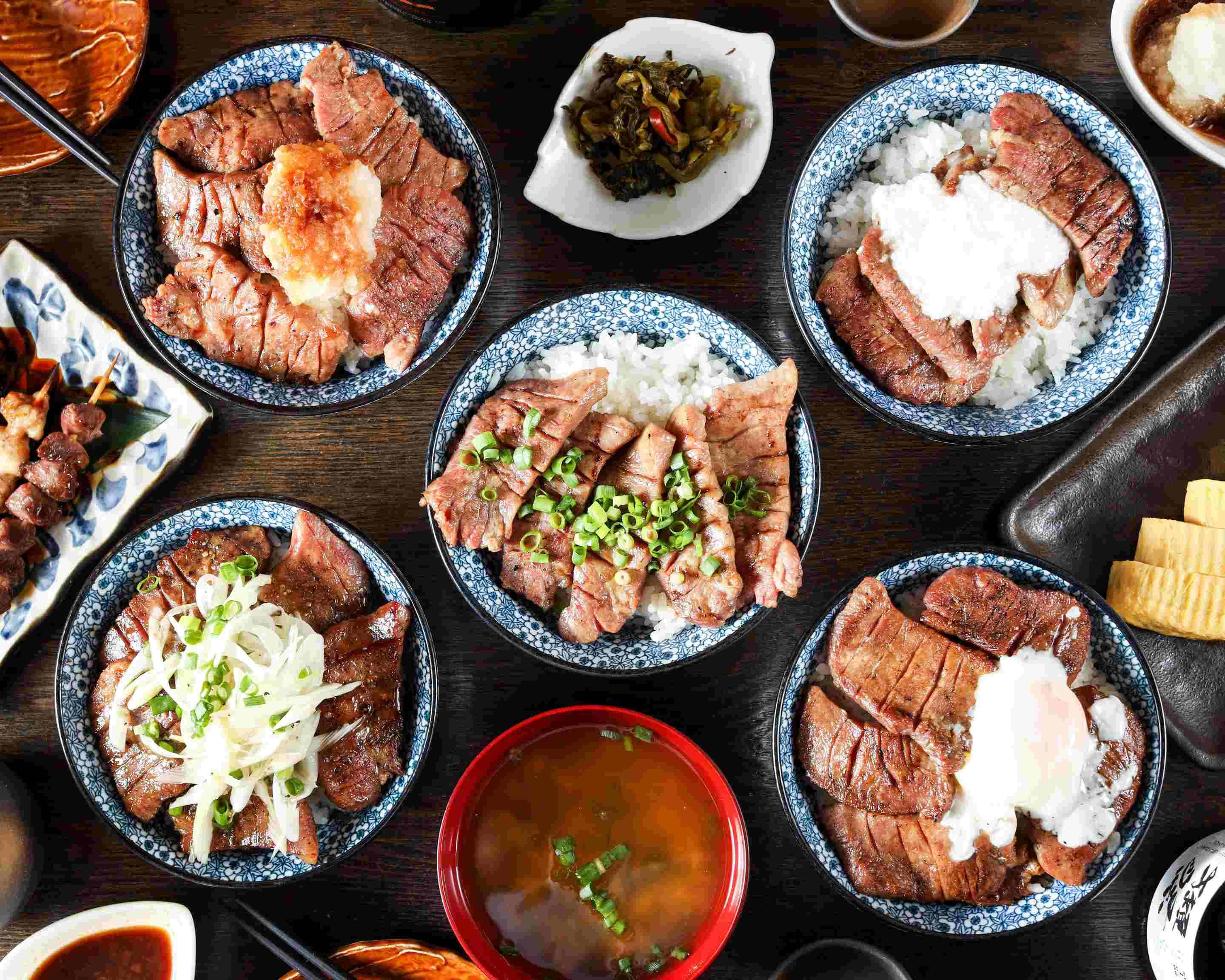 熟成牛タン とろろ 炭火焼き 都立大学総本店 jukuseigyutan