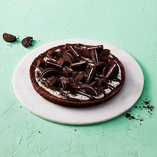 Cookies & Cream Brownie Pizza