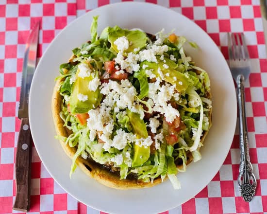GORDITAS Y FLAUTAS DOÑA ISI SUC REVOLUCION VERDE ( Ciudad Victoria)