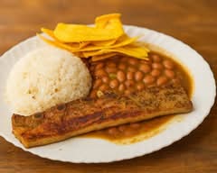 Local 8-4 Asados (Guayaquil)