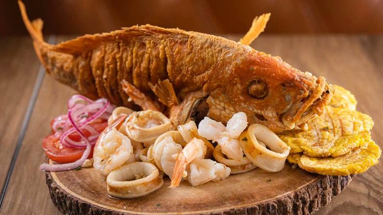 PARGO COQUETO / red snapper & sea food