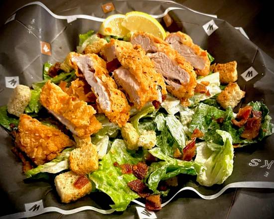 Crispy Cluck'n Caesar Salad