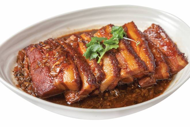 梅菜扣肉煲 Double Cooked Belly Pork with Preserved Vegetables in Hot Pot