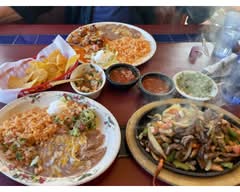 Fiesta en Jalisco (1315 South Canyon Road)
