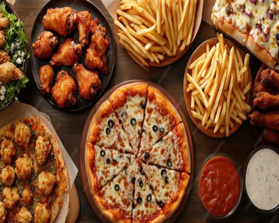 Maple Leaf Pizza and Wings