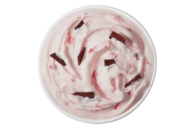 Choco Dipped Strawberry BLIZZARD® Treat