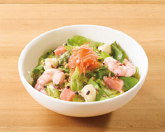 シーフードサラダ