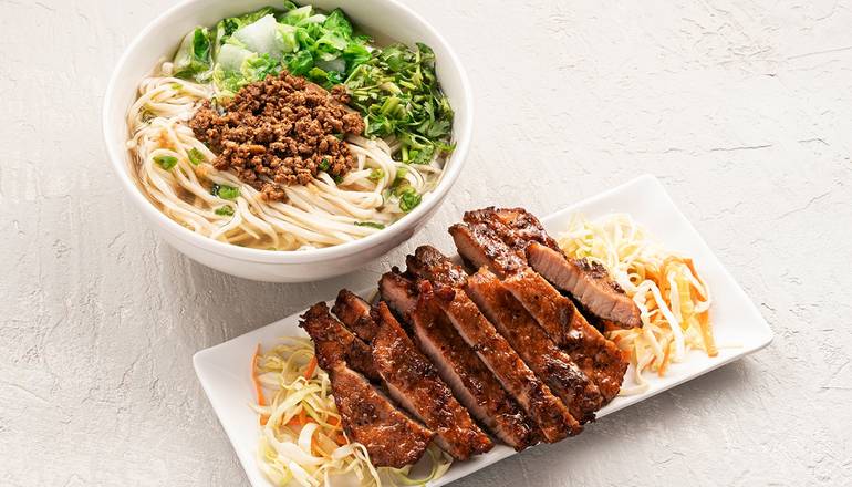 35. Pork Chop w. Noodle Soup 排骨湯麵