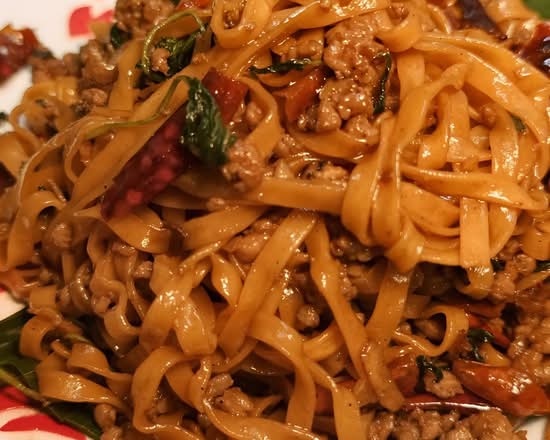 Kra Pao Noodles (Kuy Teaw Pad Kra Pao)