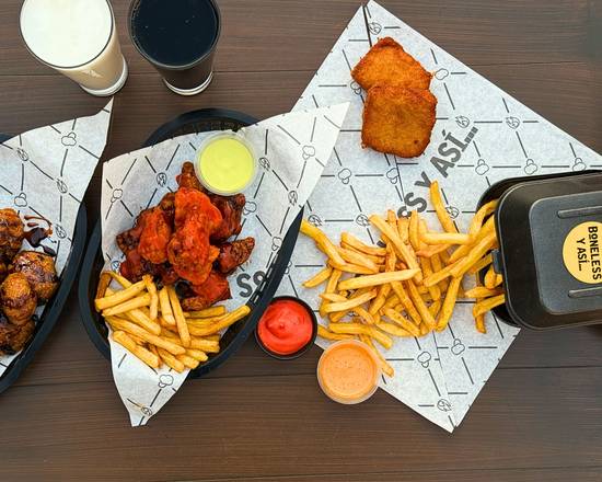 BONELESS Y ASÍ ...(Morelia)